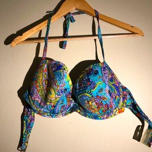 Victoria’s Secret bikini top